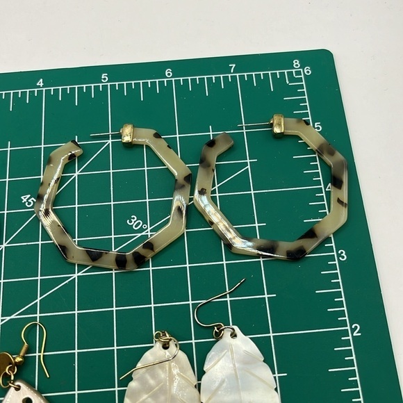 Earrings Resin 5 Pairs Brown Beige Black White Neutral Summer Earrings - Picture 13 of 15